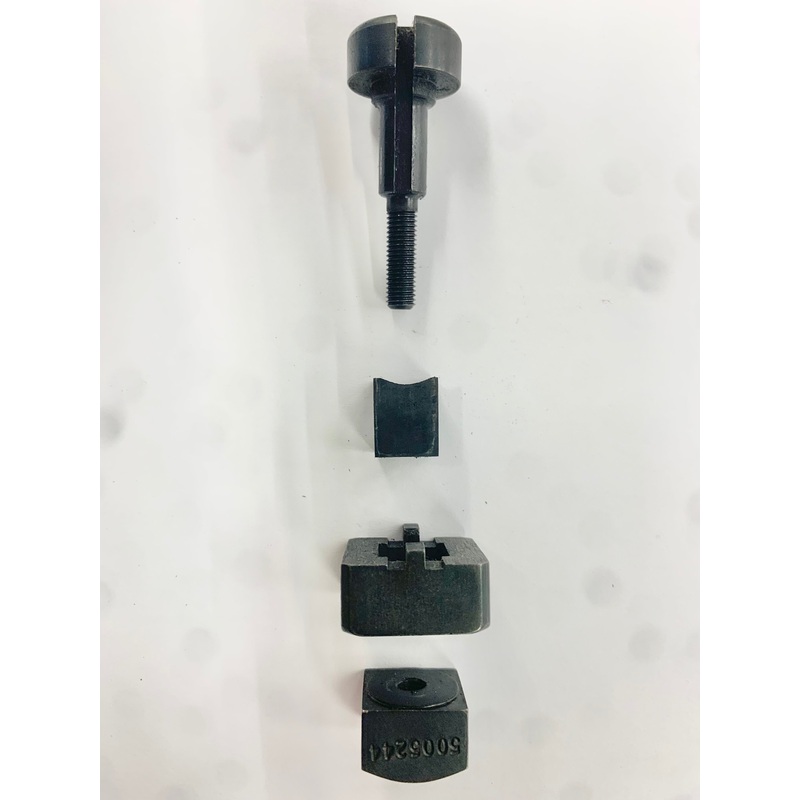 GREENLEE 5002446.9 CAT NO 731 1/2″ SIZE 12.7MM Square Metal Punch Set